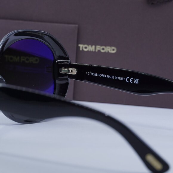 Tom Ford Georgia-02 FT1011 01B Round Sunglasses - Black/Smoke Gradient main image 8